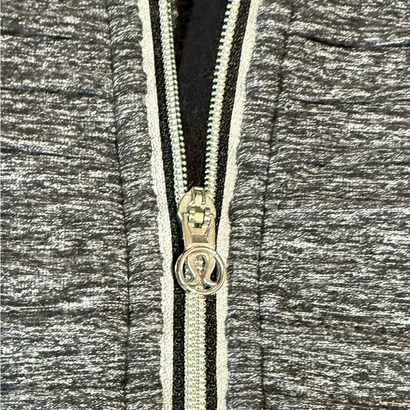 lululemon athletica Run Your Heart Out 3/4 Zip Long Sleeve Top Women Size 6 - Picture 4 of 8